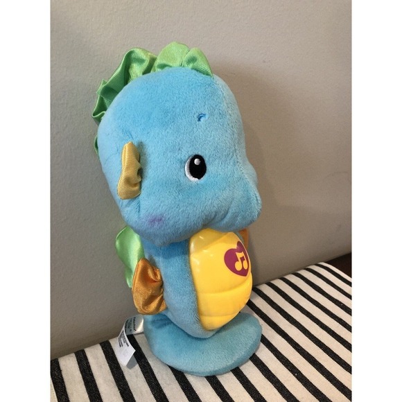 Fisher Price Ocean Wonders Soothe Glow Seahorse Blue baby Crib Soother Lullaby - Picture 3 of 4